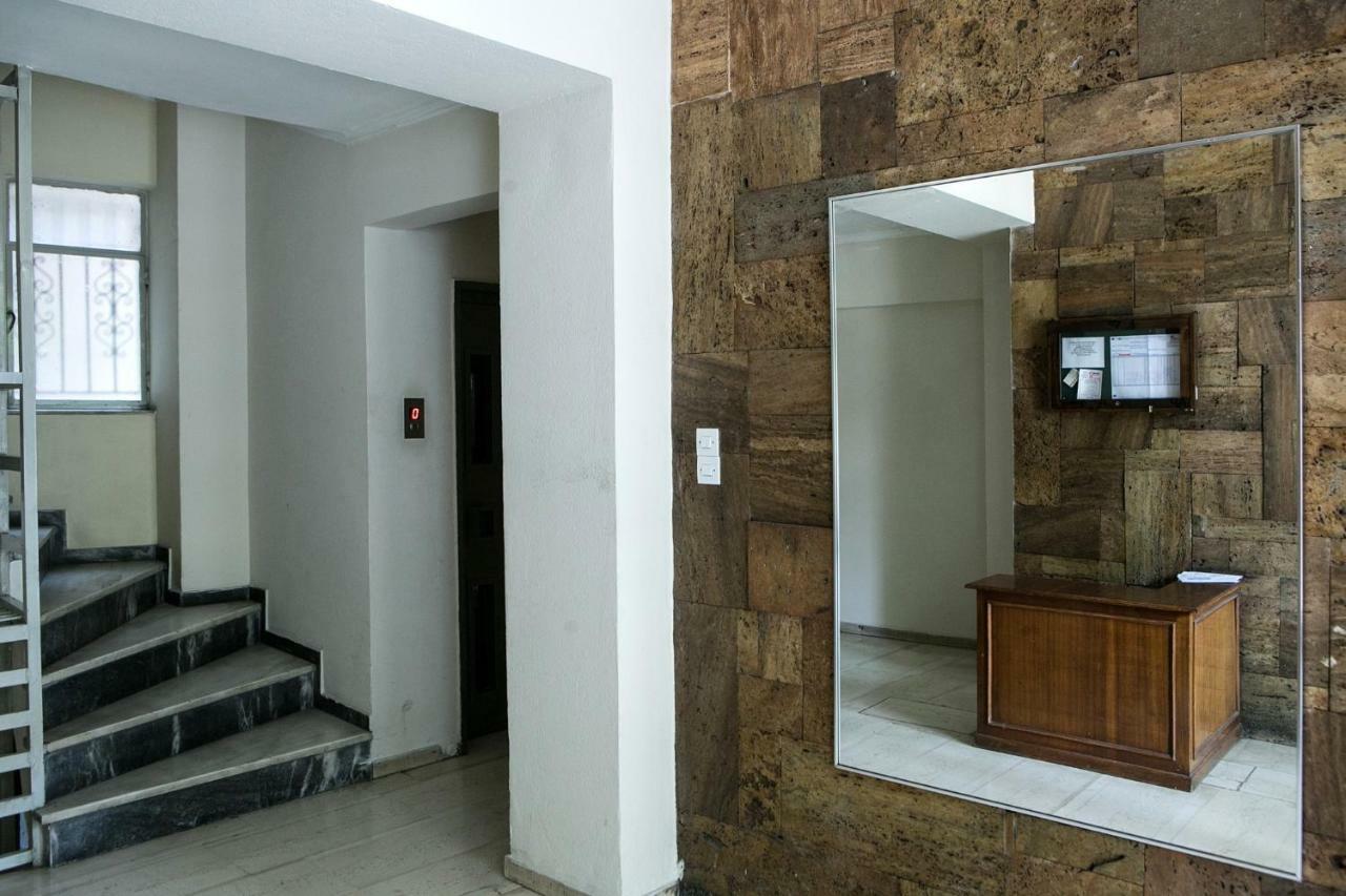 Best House, Larisis Metro, 아테네 외부 사진