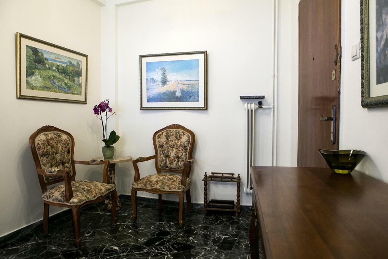 Best House, Larisis Metro, 아테네 외부 사진